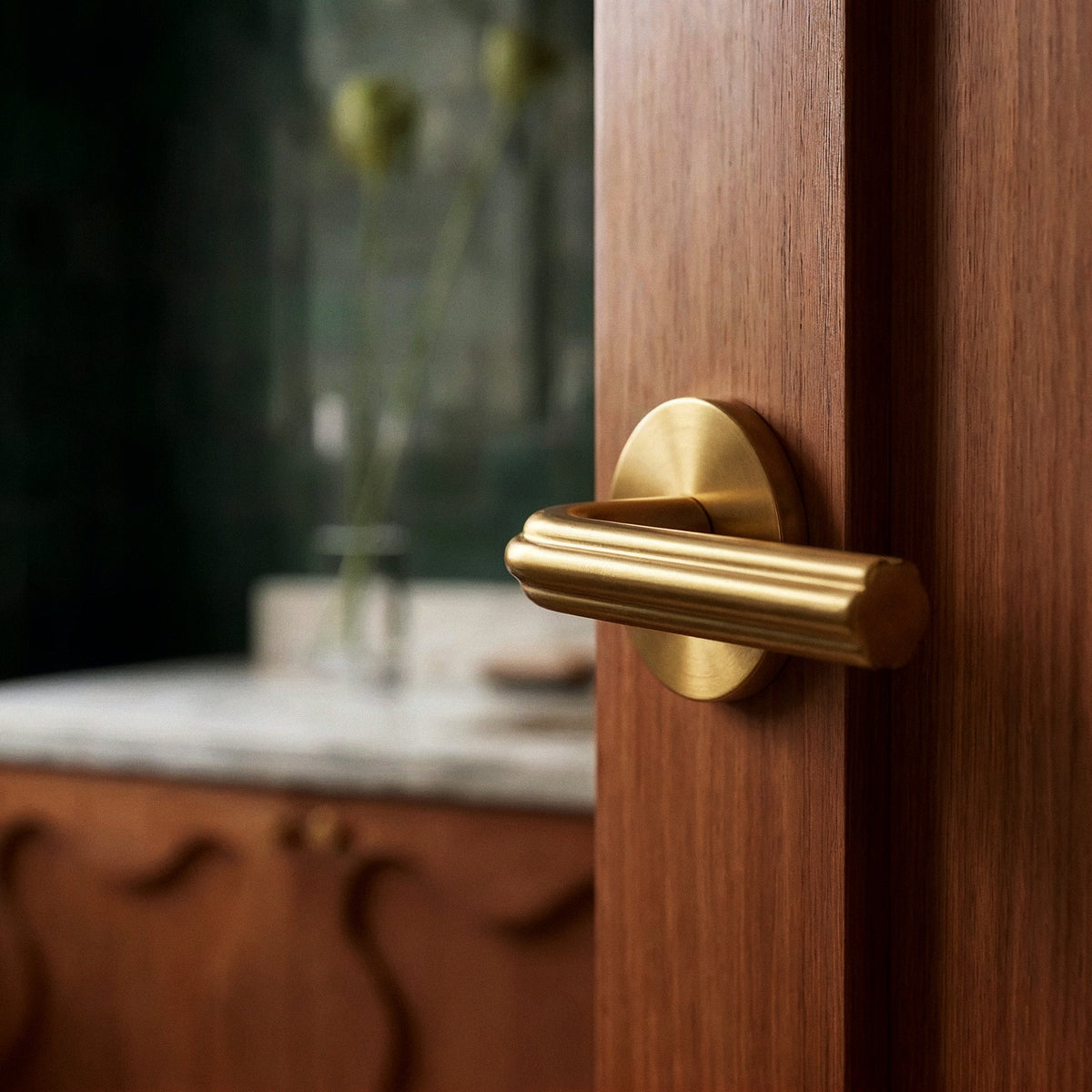 Gatsby Door Handle in Satin Brass, close-up detail