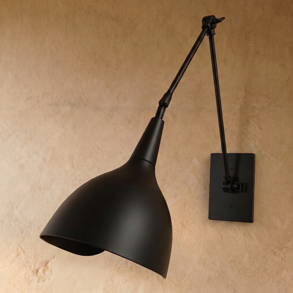 Cirex Wall Lamp