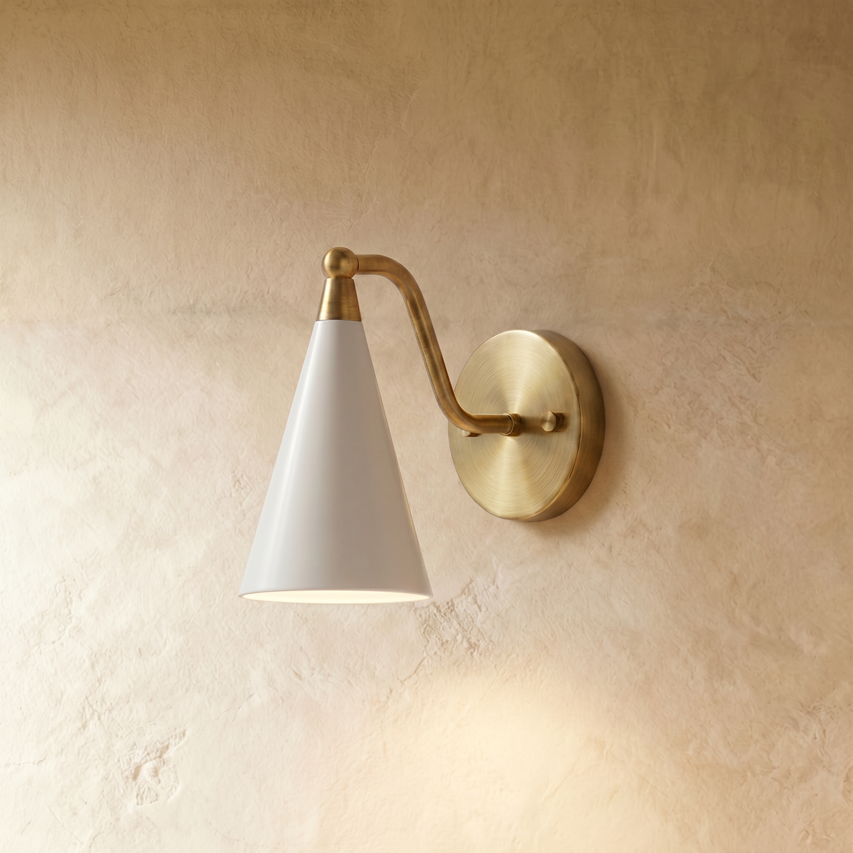 Alver Wall Lamp