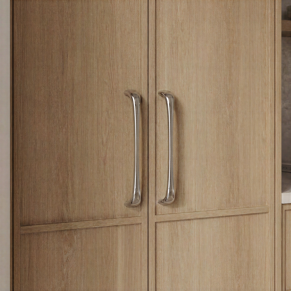 Arova Knob & Pull Bar