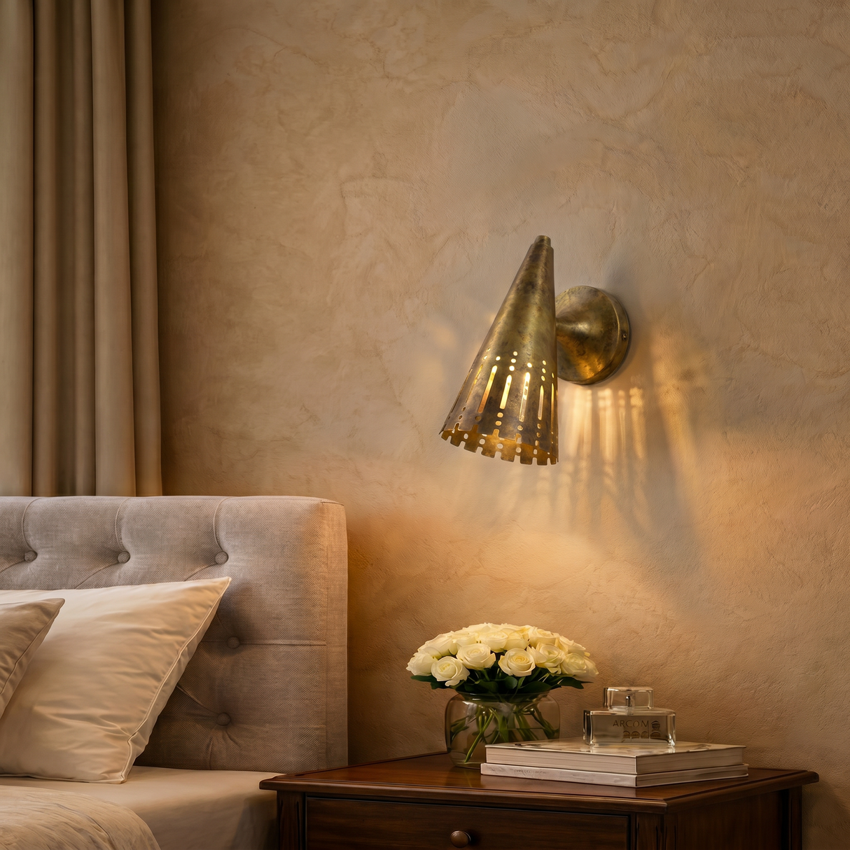 Arvik Wall Lamp