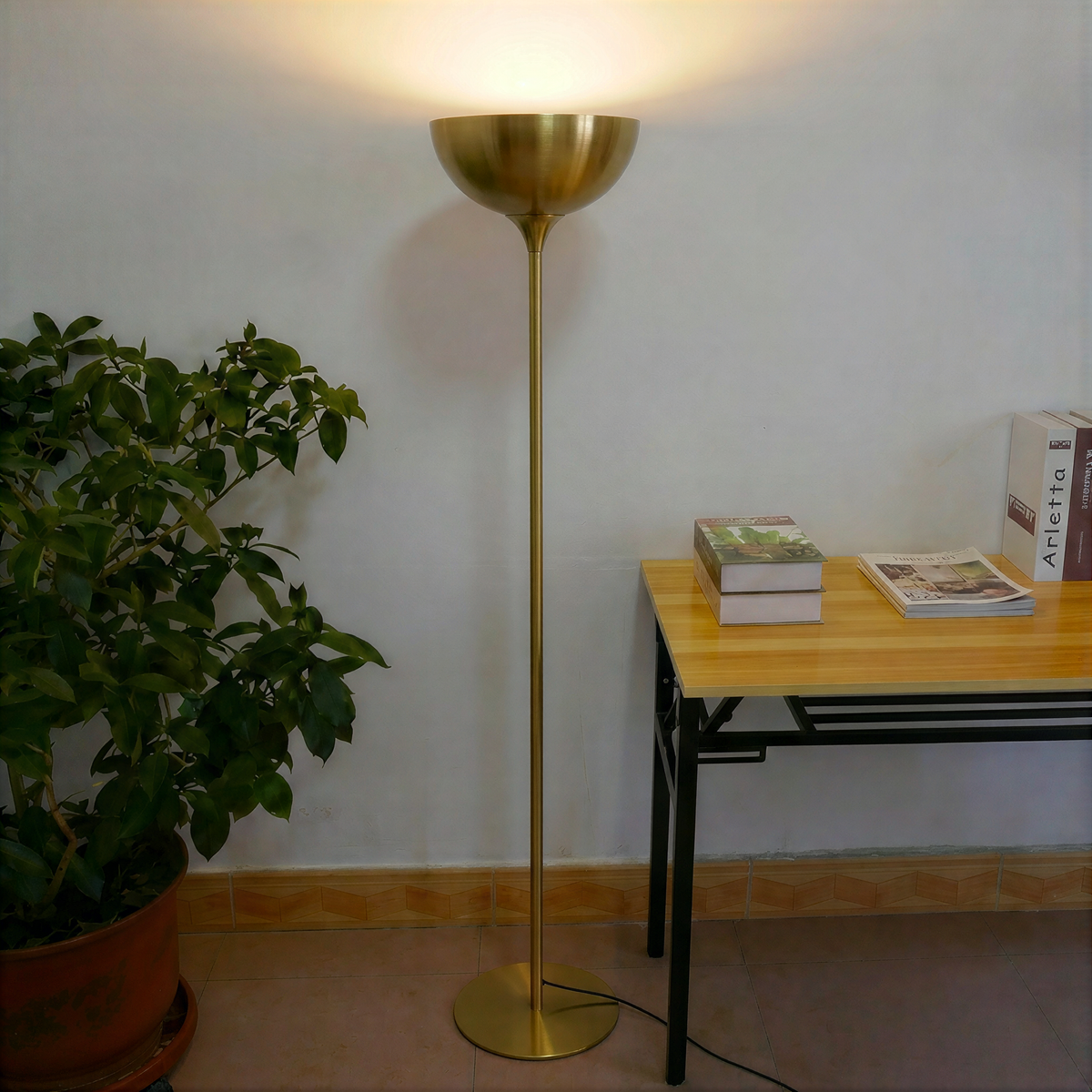 Eirik Floor Lamp