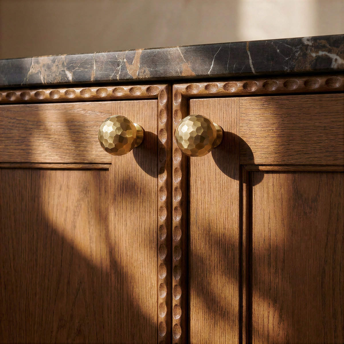 Facet Knob