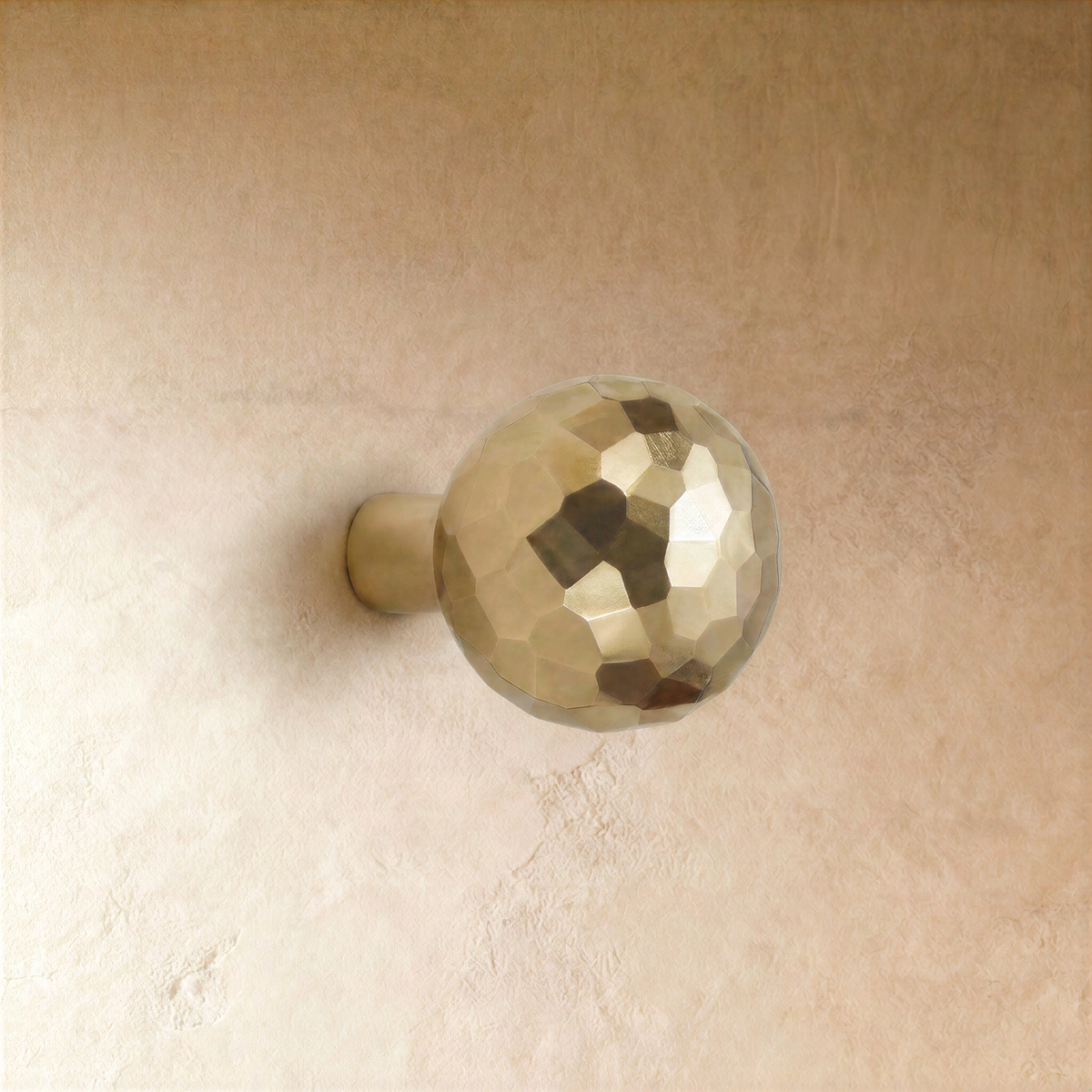 Facet Knob