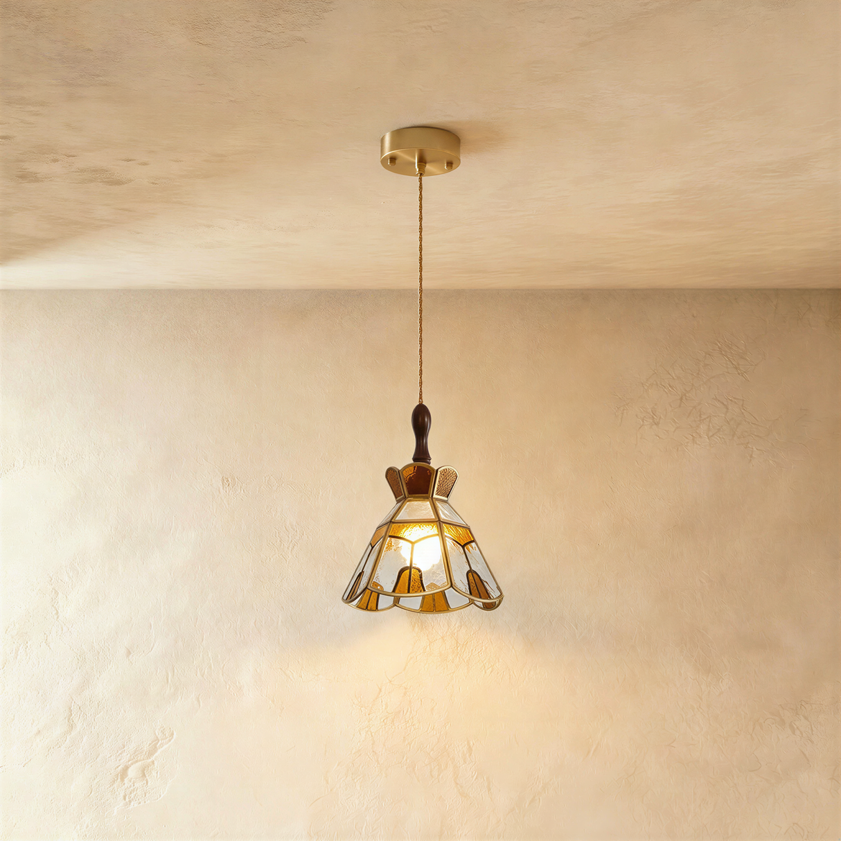 Fyon Pendant Light