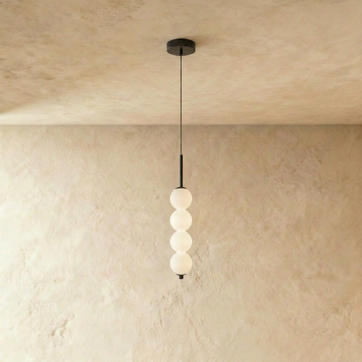 Lavan Pendant Light