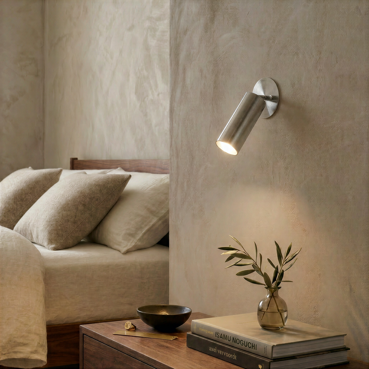 Mavik Wall Lamp