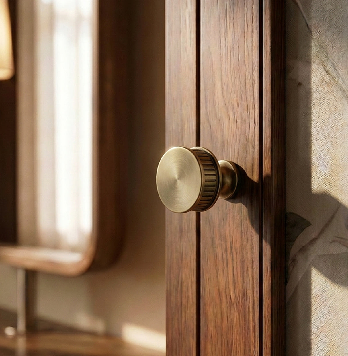 Artemis Knob And Pull Bar