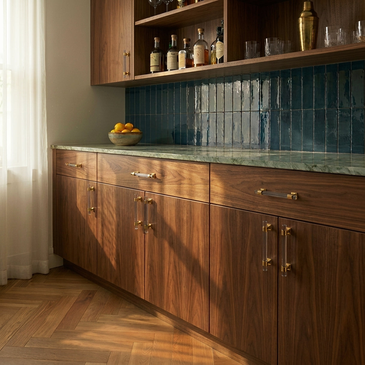 Frada Acrylic Knob & Pull Bar