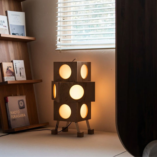 Akwida Floor Lamp