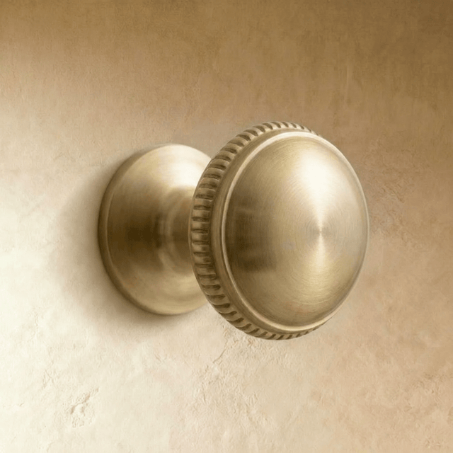 Esen Knob - Residence Supply