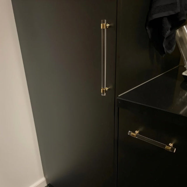 Frada Acrylic Knob & Pull Bar