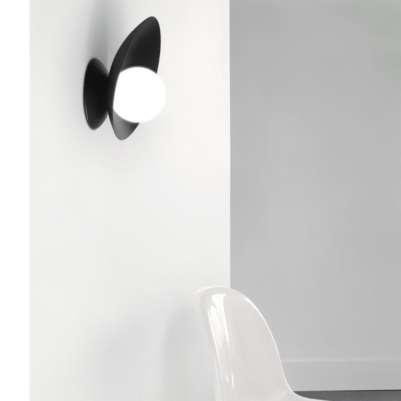 Griffin Wall Lamp