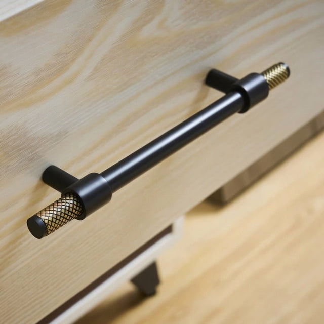 Lahto Knob & Pull Bar