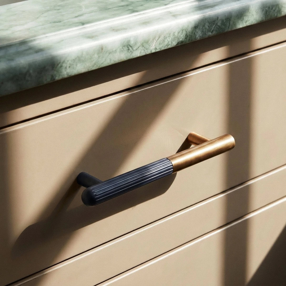Nilt Knob & Pull Bar - Residence Supply