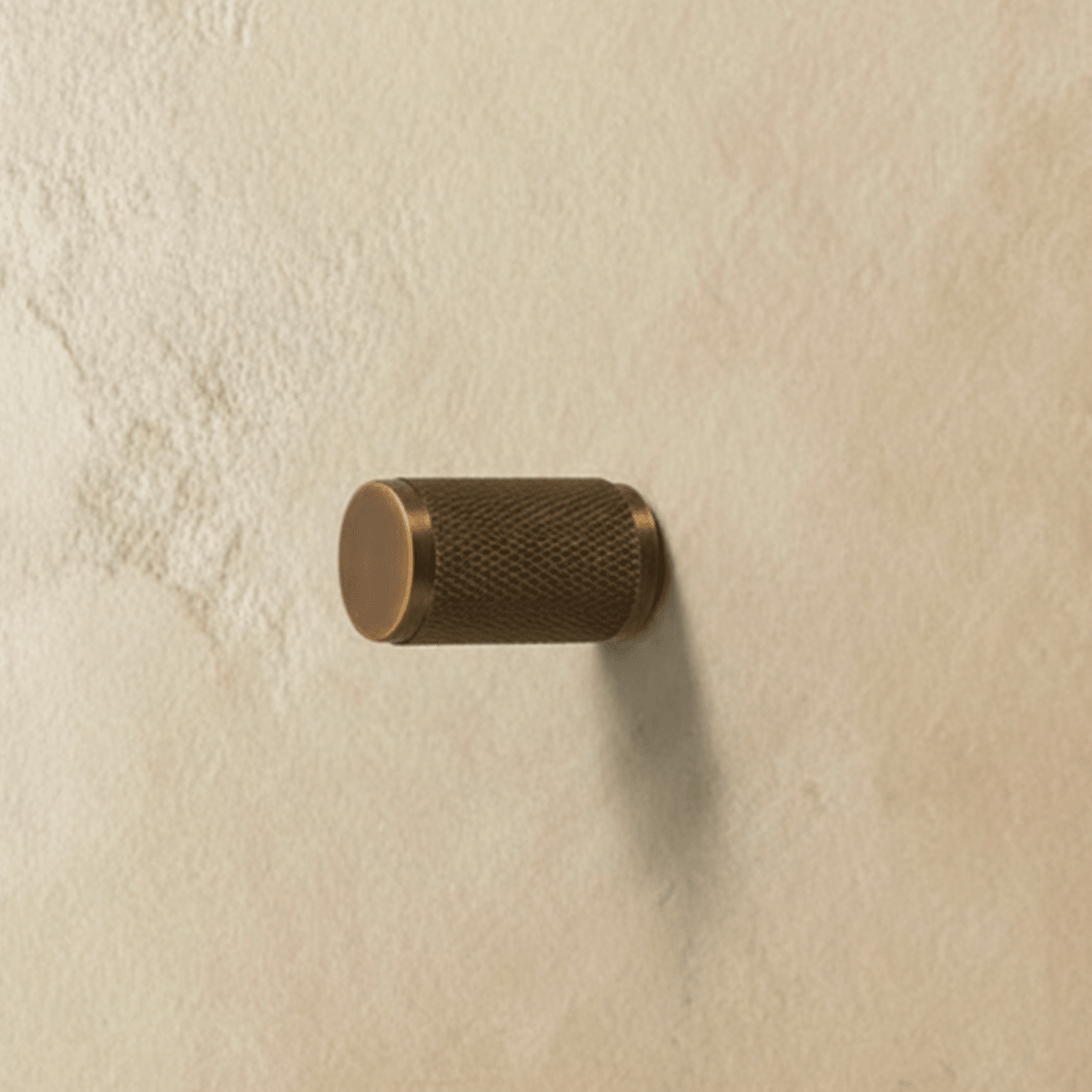 Qaris Pull Bar - Residence Supply