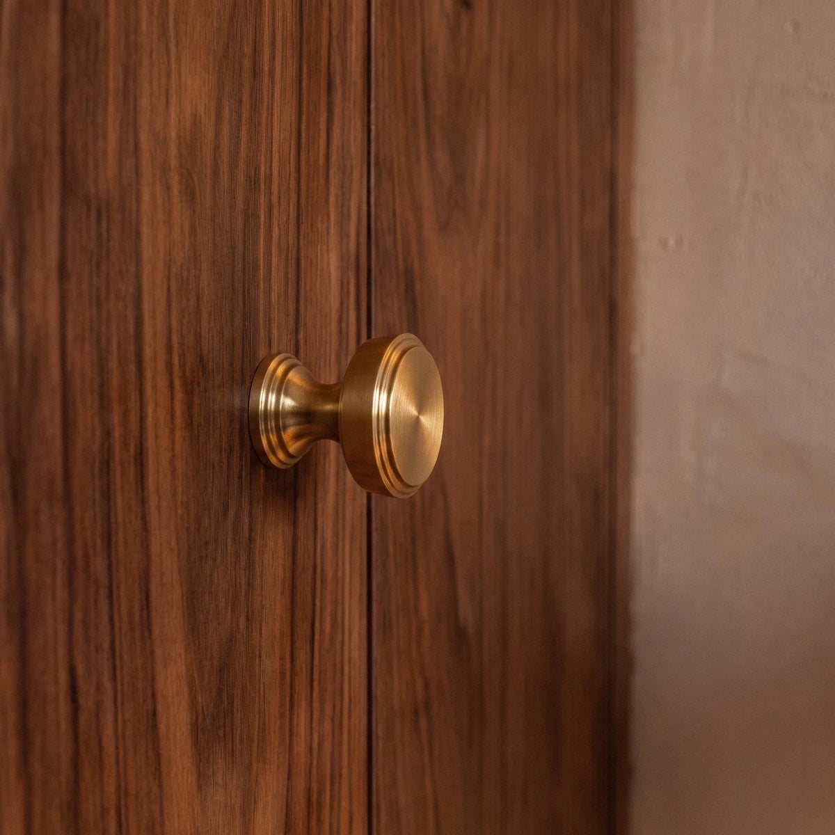 Remus Knob And Pull Bar - Residence Supply