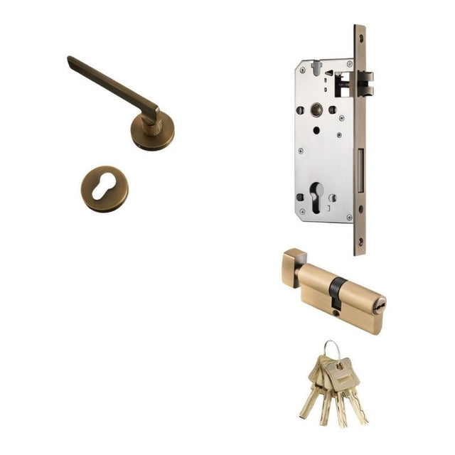 Sabaat Handle and Lock in bronze with full locking system and keys, ideal for secure and stylish interior doors.