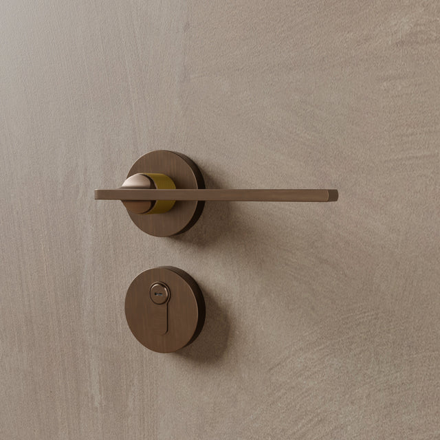 Sabaat Handle and Lock in antique bronze finish, offering a warm, classic touch for interior door hardware.