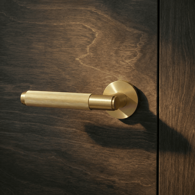 Stron Handle and Lock - Residence Supply