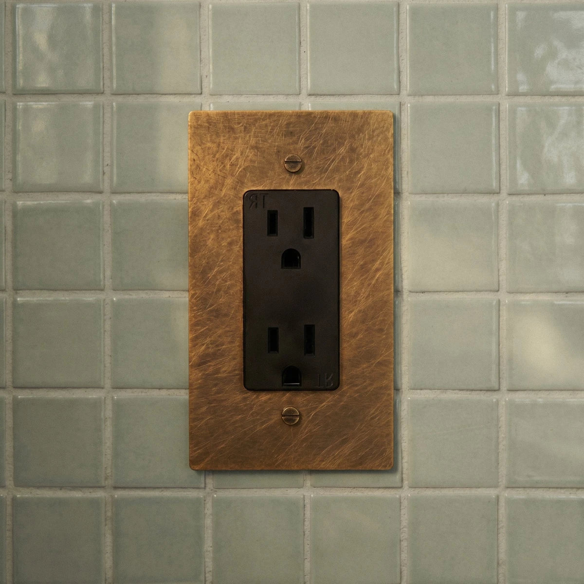 The Brass Outlet (1 to 4 Gang) - Residence Supply