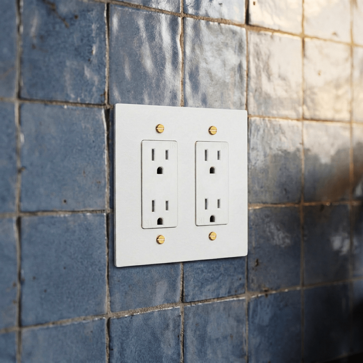 The Brass Outlet (1 to 4 Gang) - Residence Supply