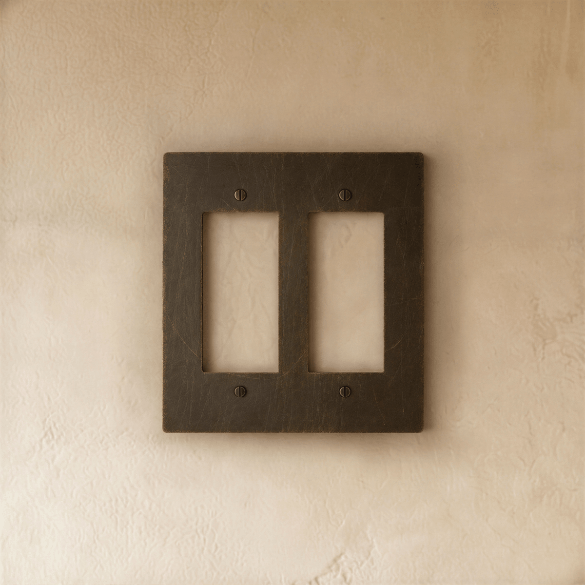 The Brass Plate (Bronze with Patina) - Residence Supply