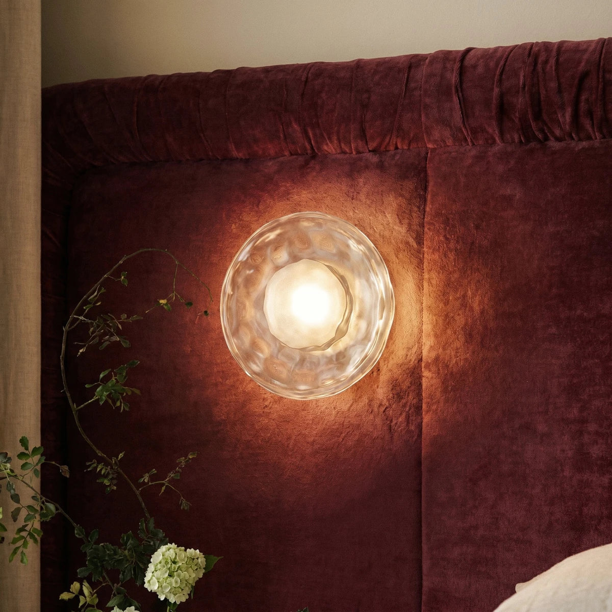 Vynestris Wall Lamp - Residence Supply