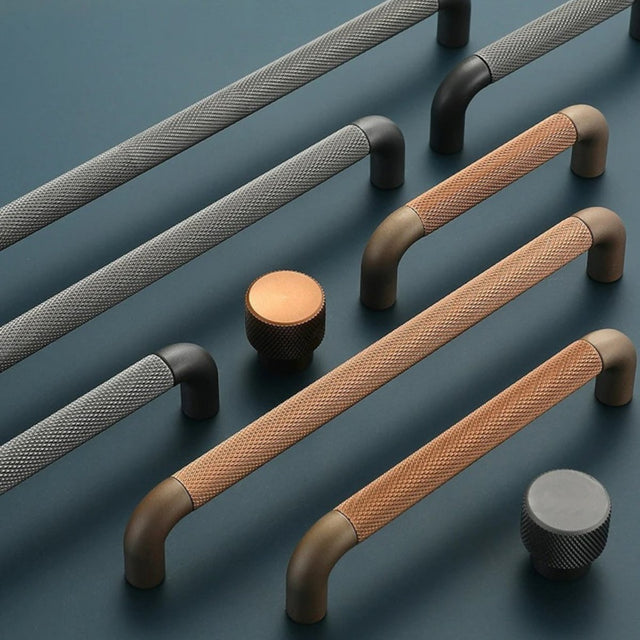 Alyma Knob & Pull Bar