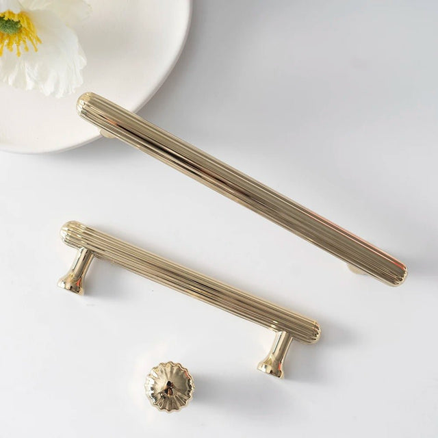 Berdo Knob & Pull Bar