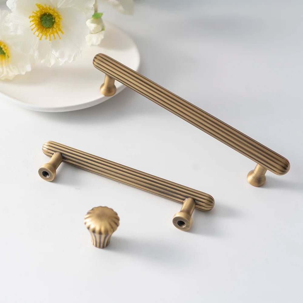 Berdo Knob & Pull Bar