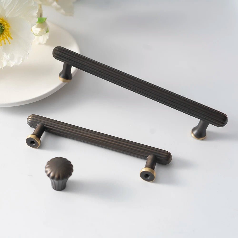 Berdo Knob & Pull Bar