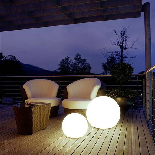 Globule Floor Lamp - Outdoor Lighting