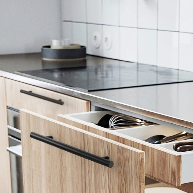 Opac Knob & Pull Bar