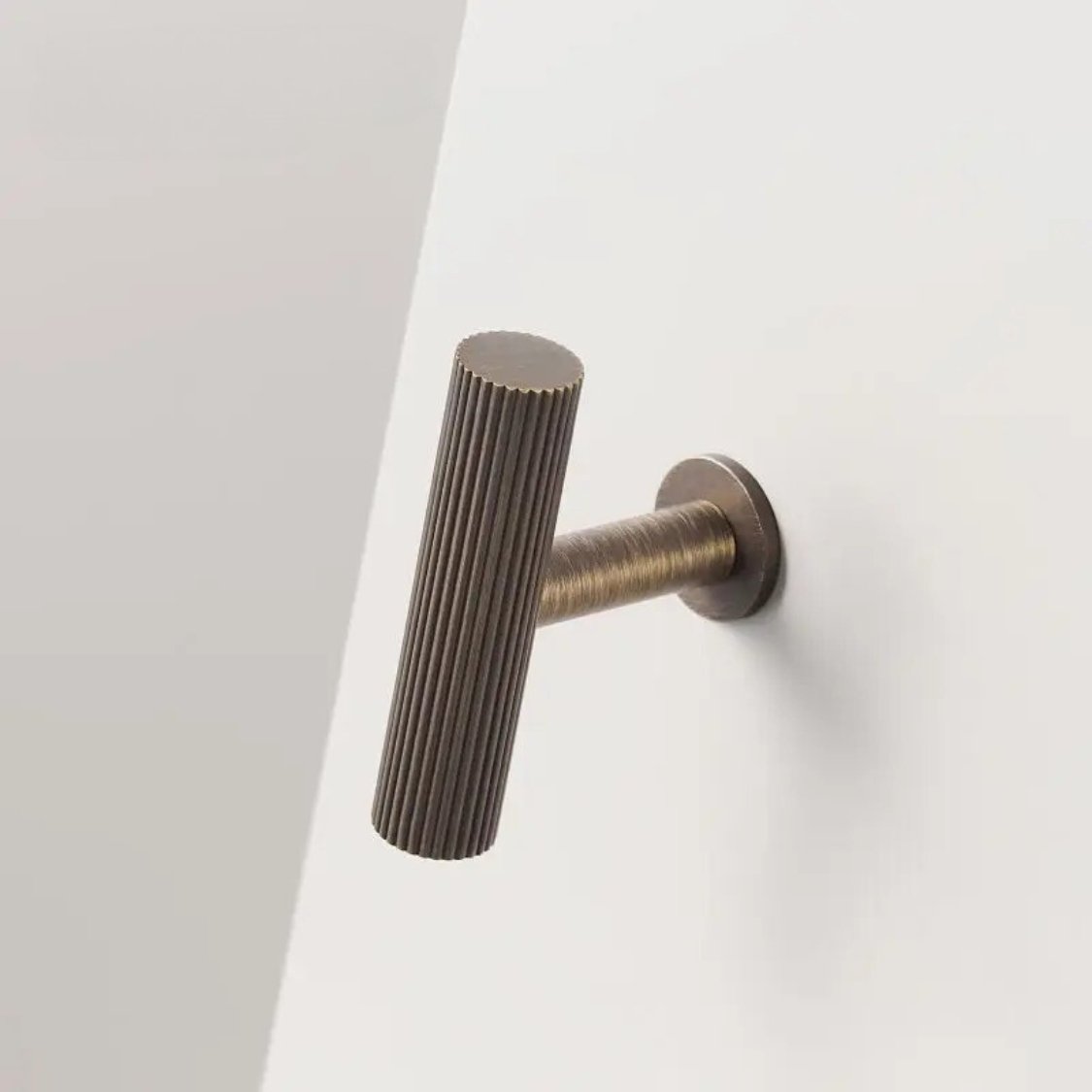 Raizo Knob & Pull Bar