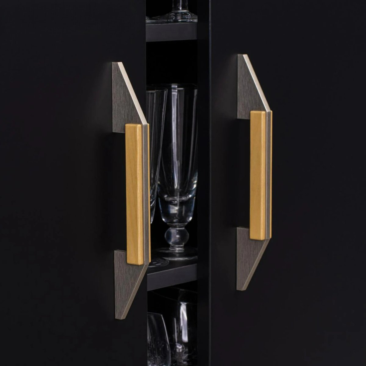 Suzu Pull Bar