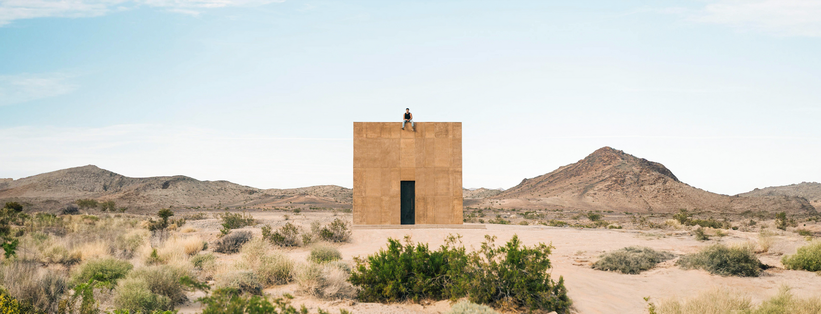 The Architect Who Left Hollywood Luxury Behind for a 500-Square-Foot Desert Cabin