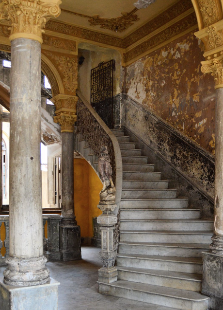 Why Some Rooms Change You From the Moment You Walk Into It