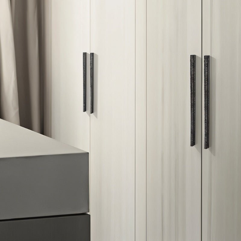 Are Black Cabinet Pulls in Style? - Residence Supply