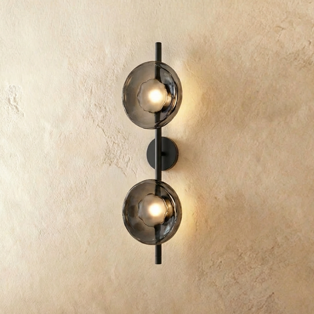 Vynestris Wall Lamp