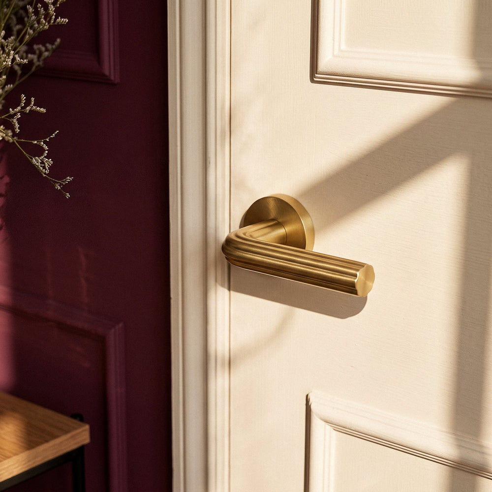 Gatsby Door Handle in Satin Brass, close-up detail