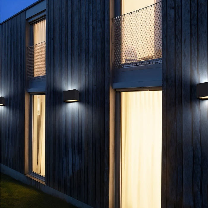 Flavex Outdoor Wall Lamp