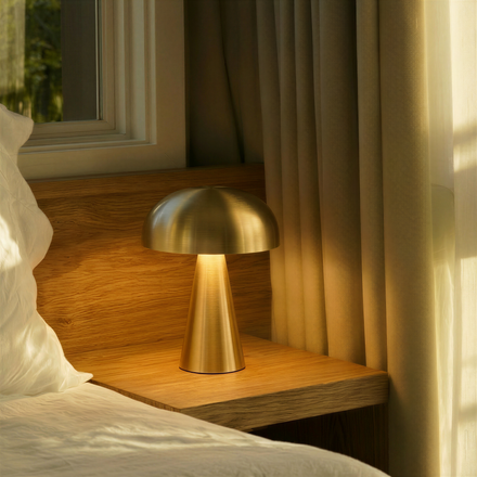 Metal Table Lamps