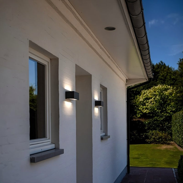 Mynara Outdoor Wall Lamp