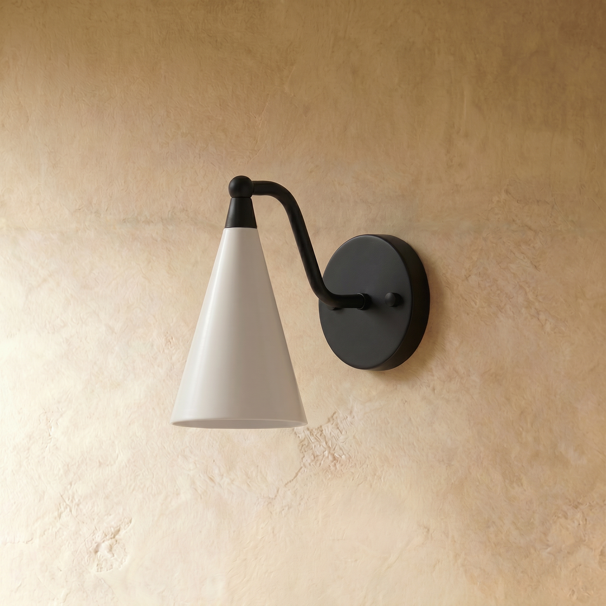 Alver Wall Lamp