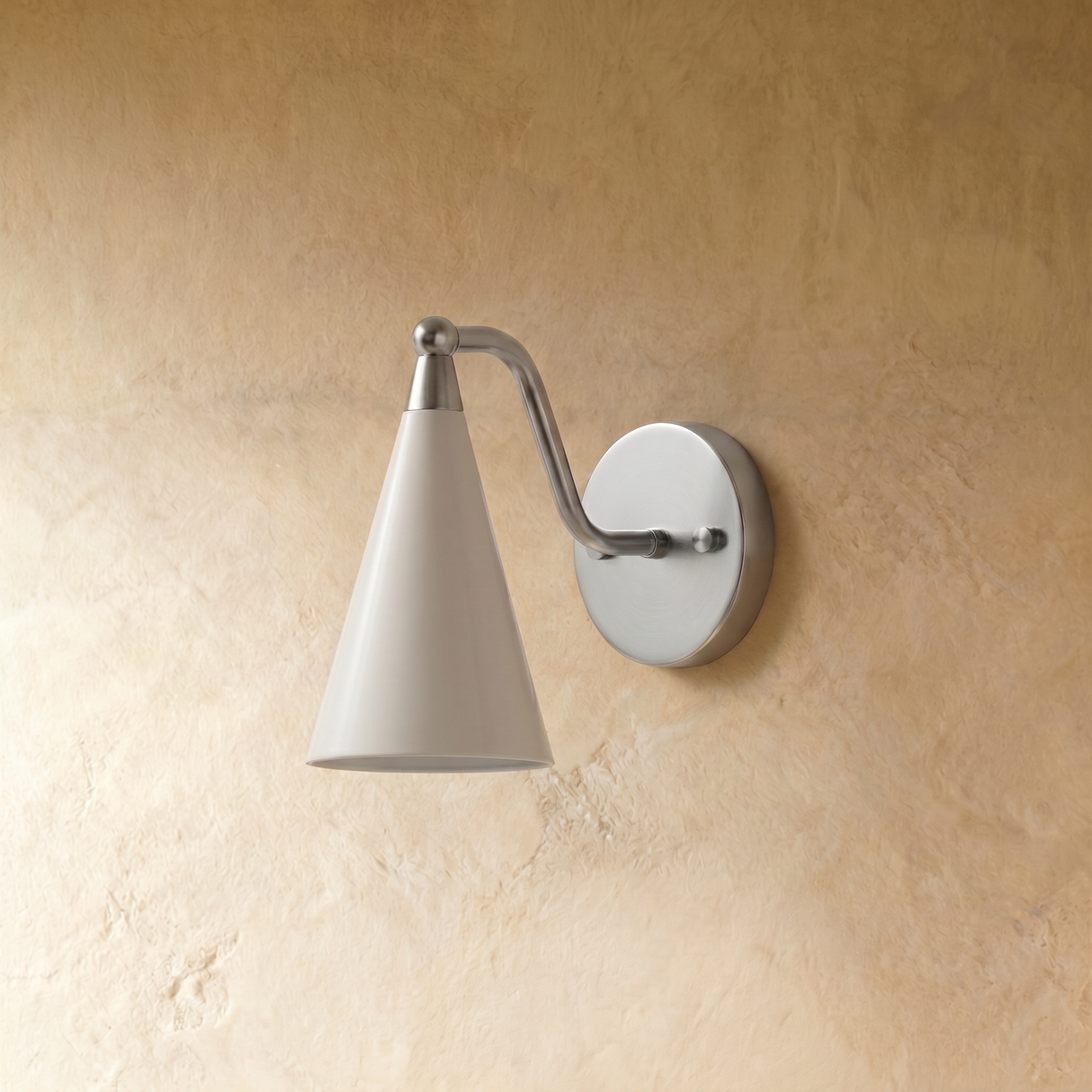 Alver Wall Lamp