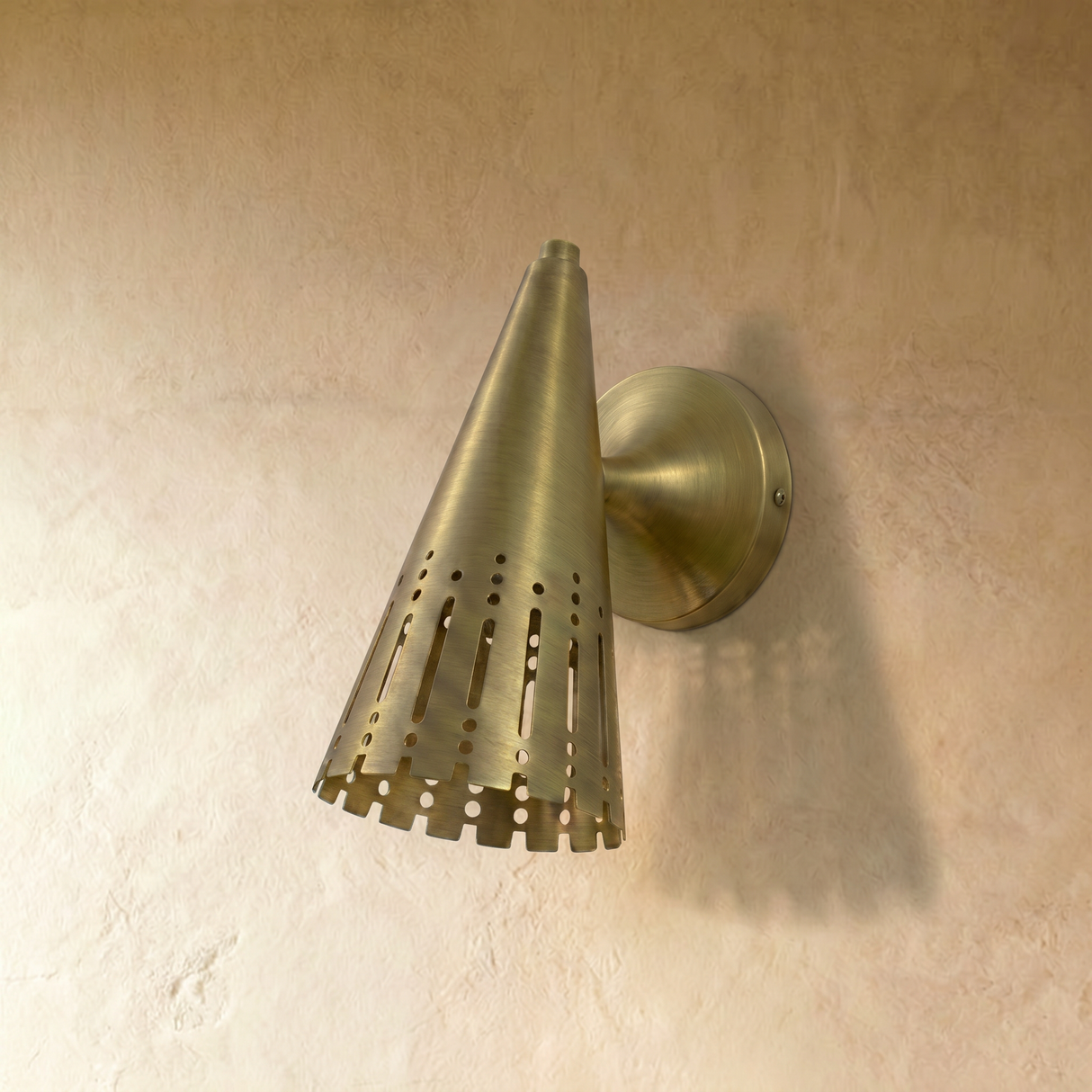 Arvik Wall Lamp
