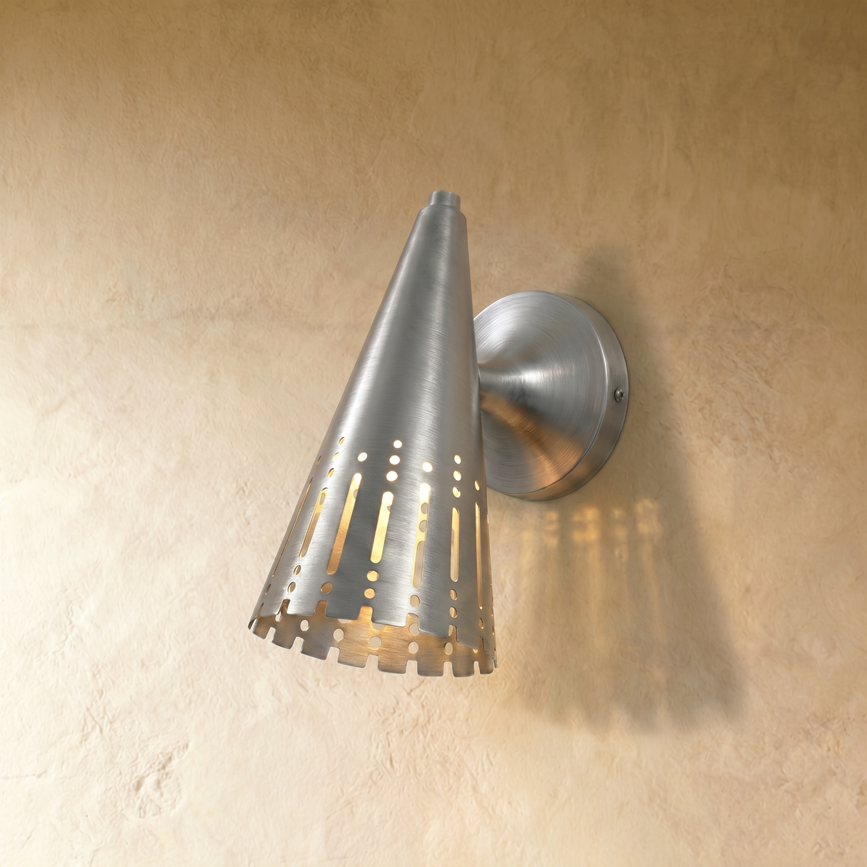 Arvik Wall Lamp