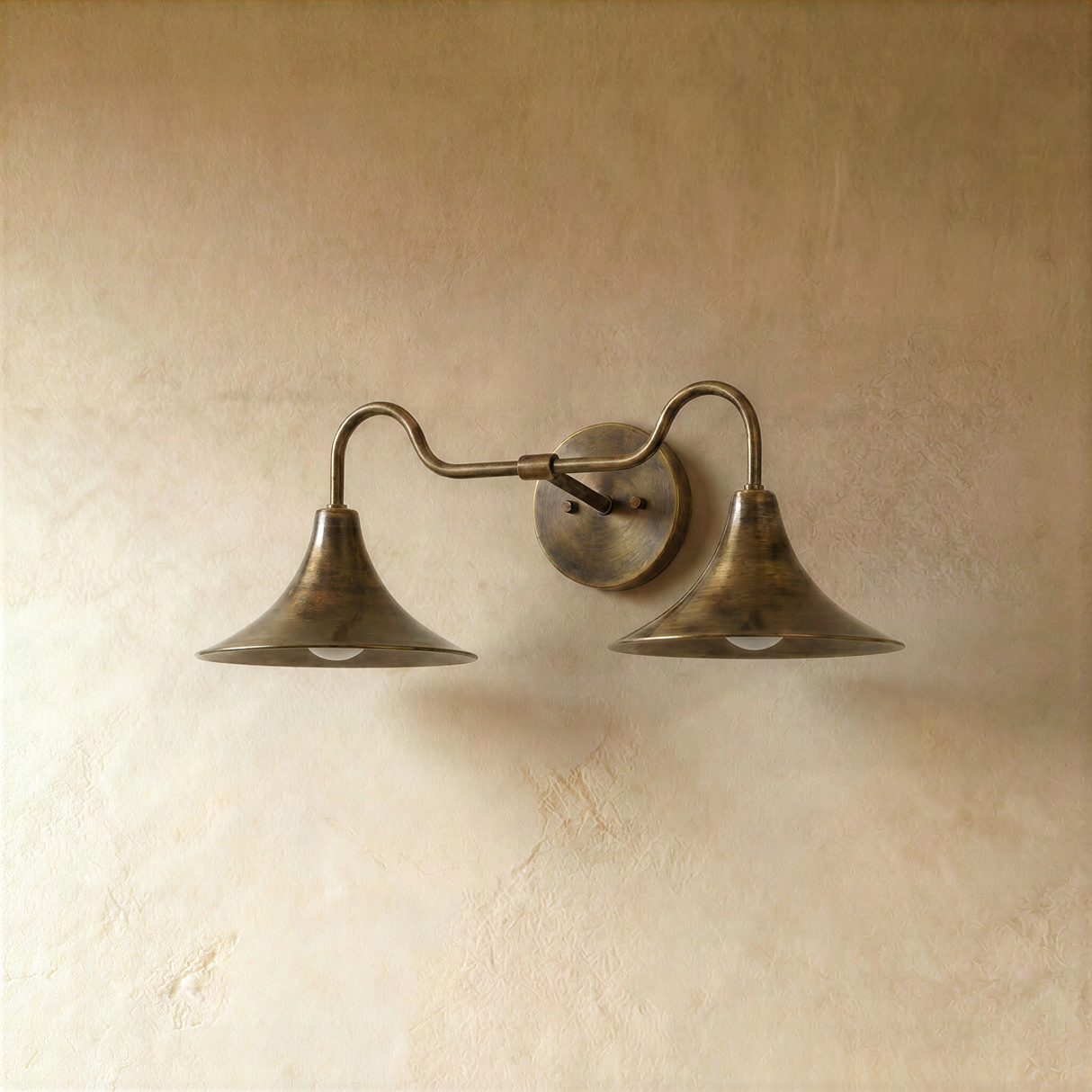 Avena Wall Lamp
