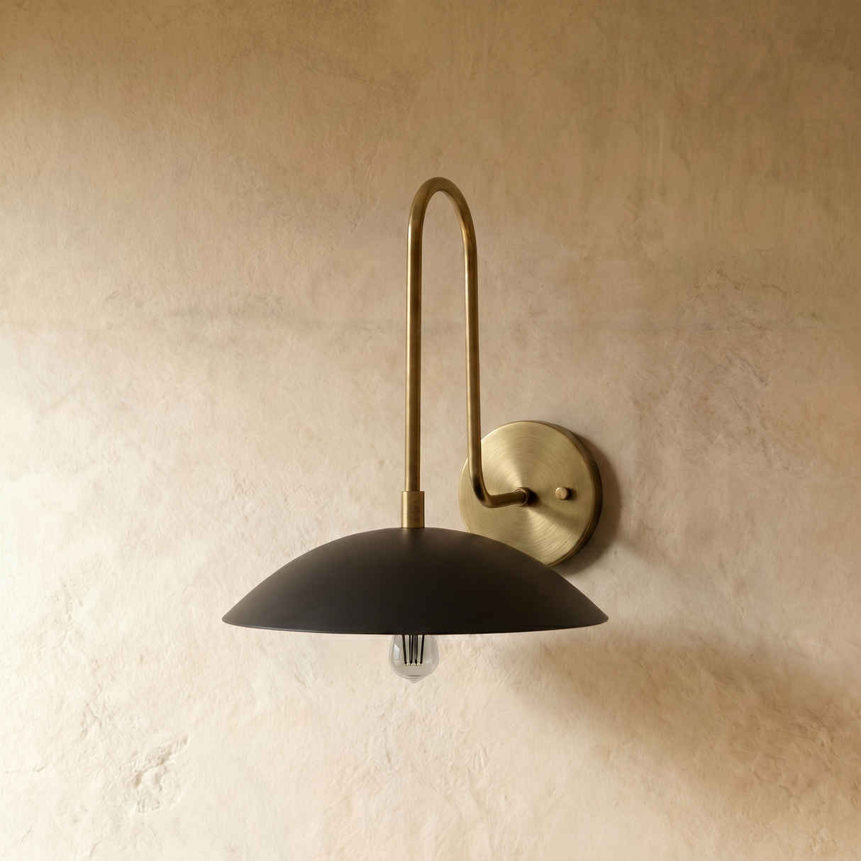 Caelis Wall Lamp